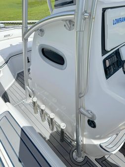 Boston-whaler 240-OUTRAGE image