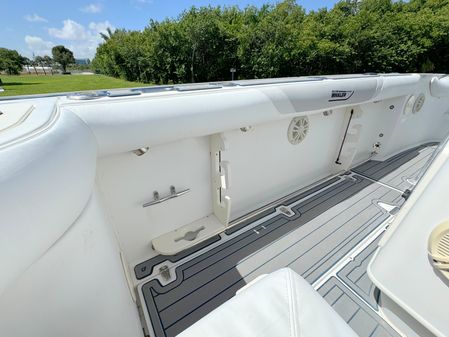 Boston-whaler 240-OUTRAGE image