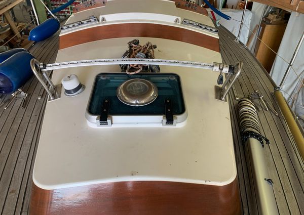 Classic Petersen 26 image