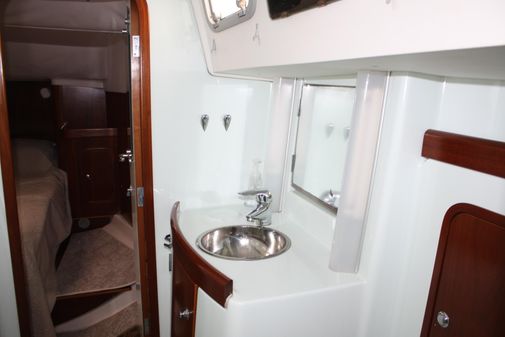 Beneteau Oceanus 44 CC image