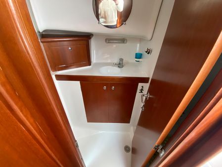 Beneteau Antares 10.80 image