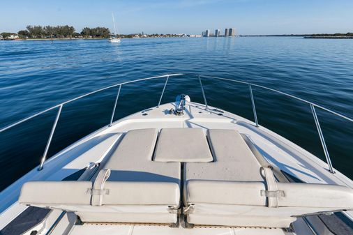 Boston Whaler 405 Conquest image