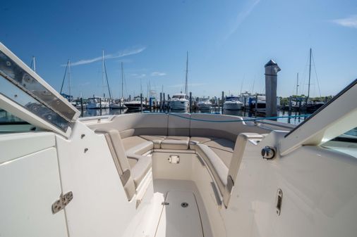 Boston Whaler 320 Vantage image