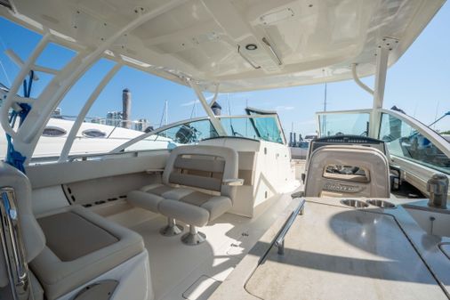 Boston Whaler 320 Vantage image