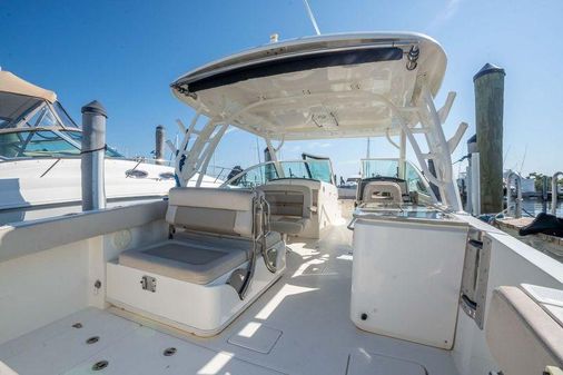 Boston Whaler 320 Vantage image