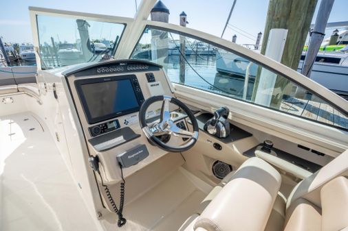 Boston Whaler 320 Vantage image