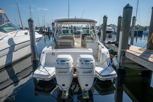 Boston Whaler 320 Vantage image