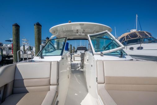 Boston Whaler 320 Vantage image