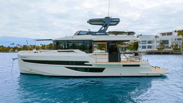 OKEAN 52