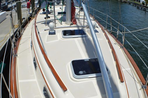 Island Packet 45 image