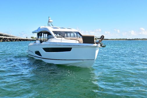 Sealine C430 image