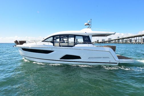 Sealine C430 image