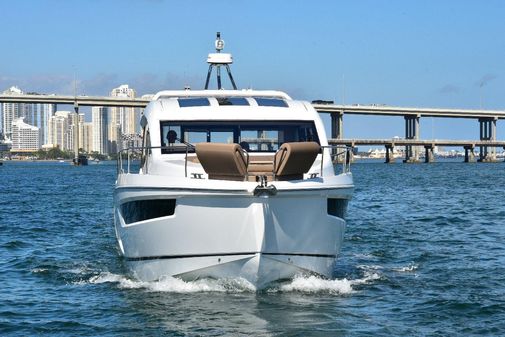 Sealine C430 image