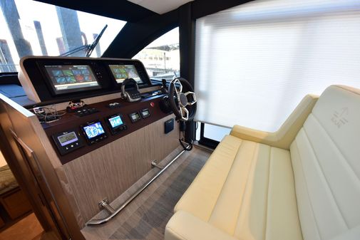 Sealine C430 image