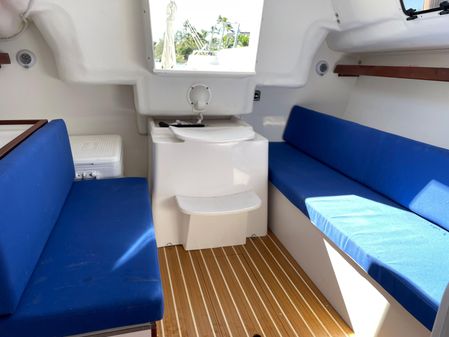 J Boats J9 image