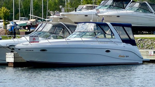 Rinker 310 Fiesta Vee 