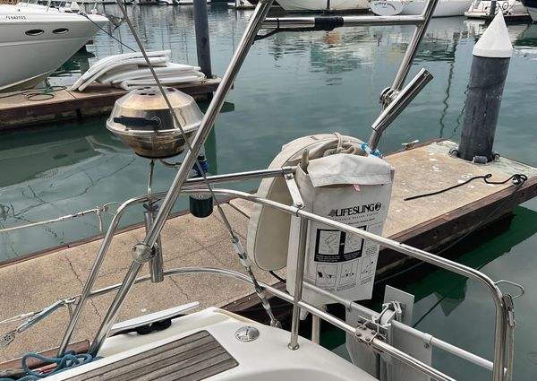 Beneteau 423 image