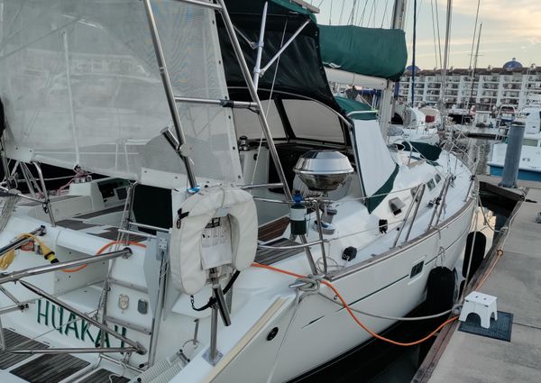 Beneteau 423 image