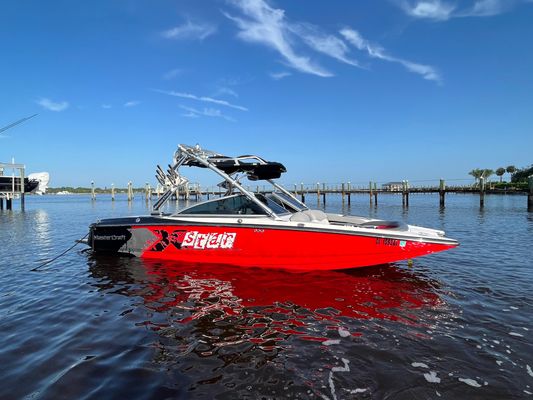 MasterCraft MariStar 230 - main image