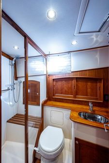Hinckley Talaria 48 Flybridge image