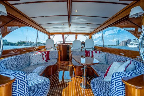 Hinckley Talaria 48 Flybridge image