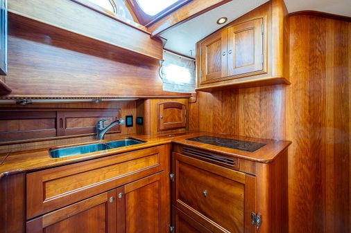 Hinckley Talaria 48 Flybridge image
