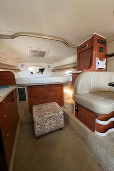 Rinker 342 Fiesta Vee image