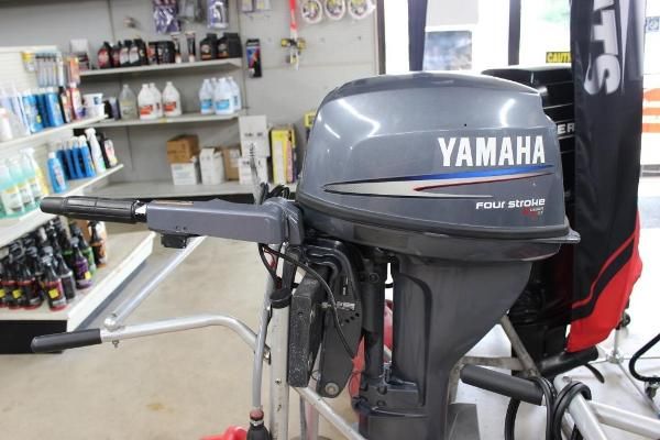 Yamaha Outboards F15PLH - main image