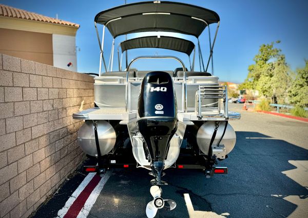 Tahoe-pontoon LTZ-QUAD-LOUNGER image