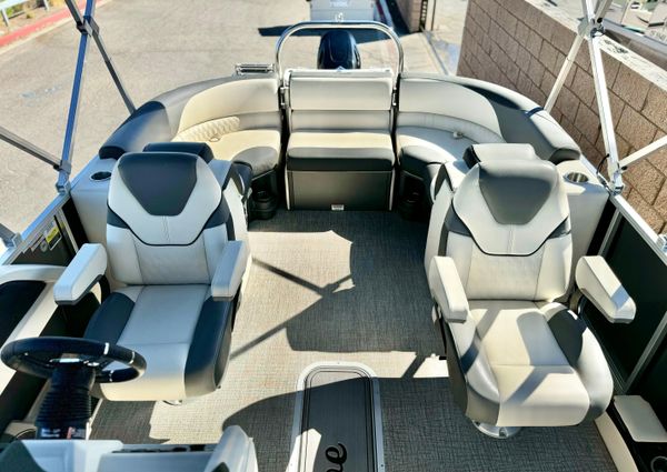 Tahoe-pontoon LTZ-QUAD-LOUNGER image