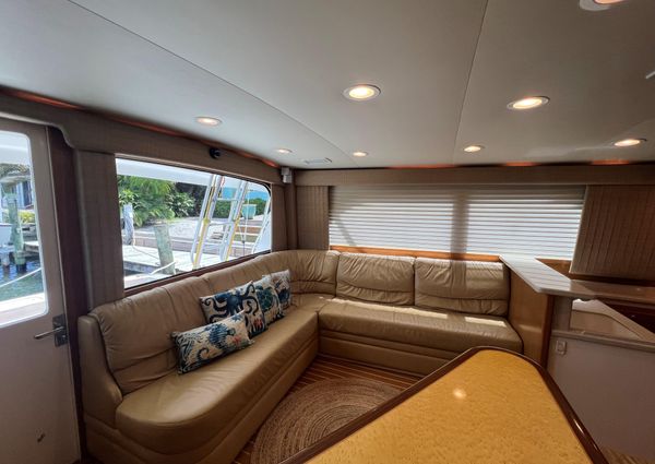 Cabo 40 Flybridge image