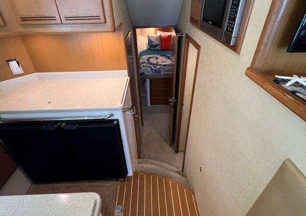 Cabo 40 Flybridge image