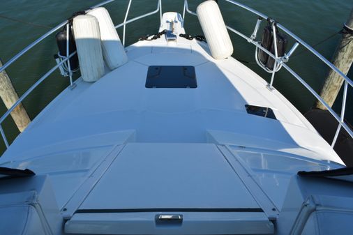 Mainship 37 Motor Yacht image