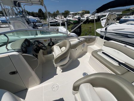 Sea Ray 22' Bowrider image