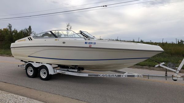 Celebrity 230 BR