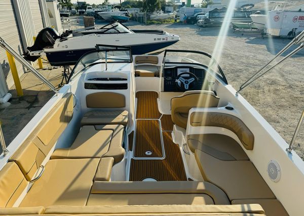 Bayliner VR6-BOWRIDER-OB image