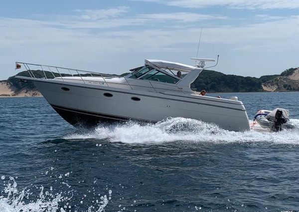 Tiara Yachts 3500 Express 2021 engines image