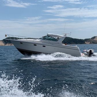 Tiara Yachts 3500 Express 2021 engines image