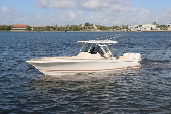 Chris-Craft Catalina 34 - main image