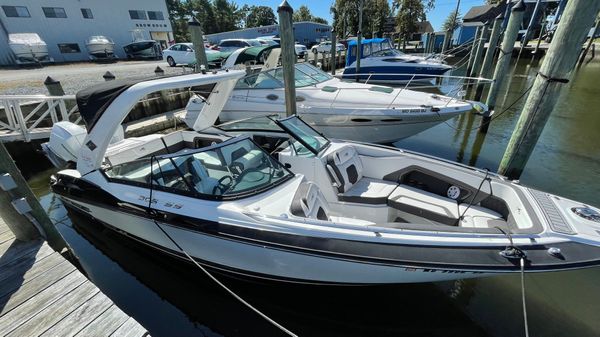 Monterey 305SS