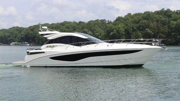 Galeon 485 HTS