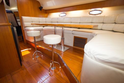 Tiara Yachts 4000 Express image