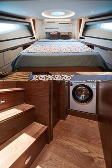 Aquitalia 78 Flybridge image