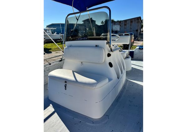 Blue Wave 220 Classic image