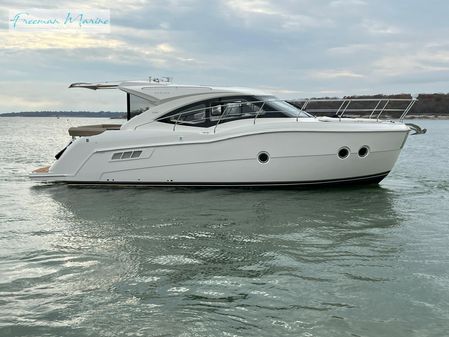 Carver C37 image