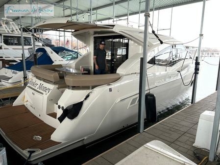 Carver C37 image