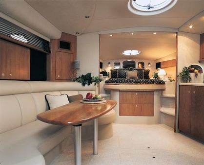 Cruisers Yachts 3870 Express image