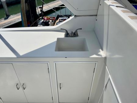 Mckinna 57-PILOTHOUSE image