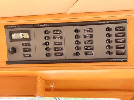 Mckinna 57-PILOTHOUSE image