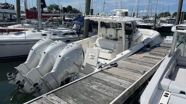 Pursuit S 378 Sport 
